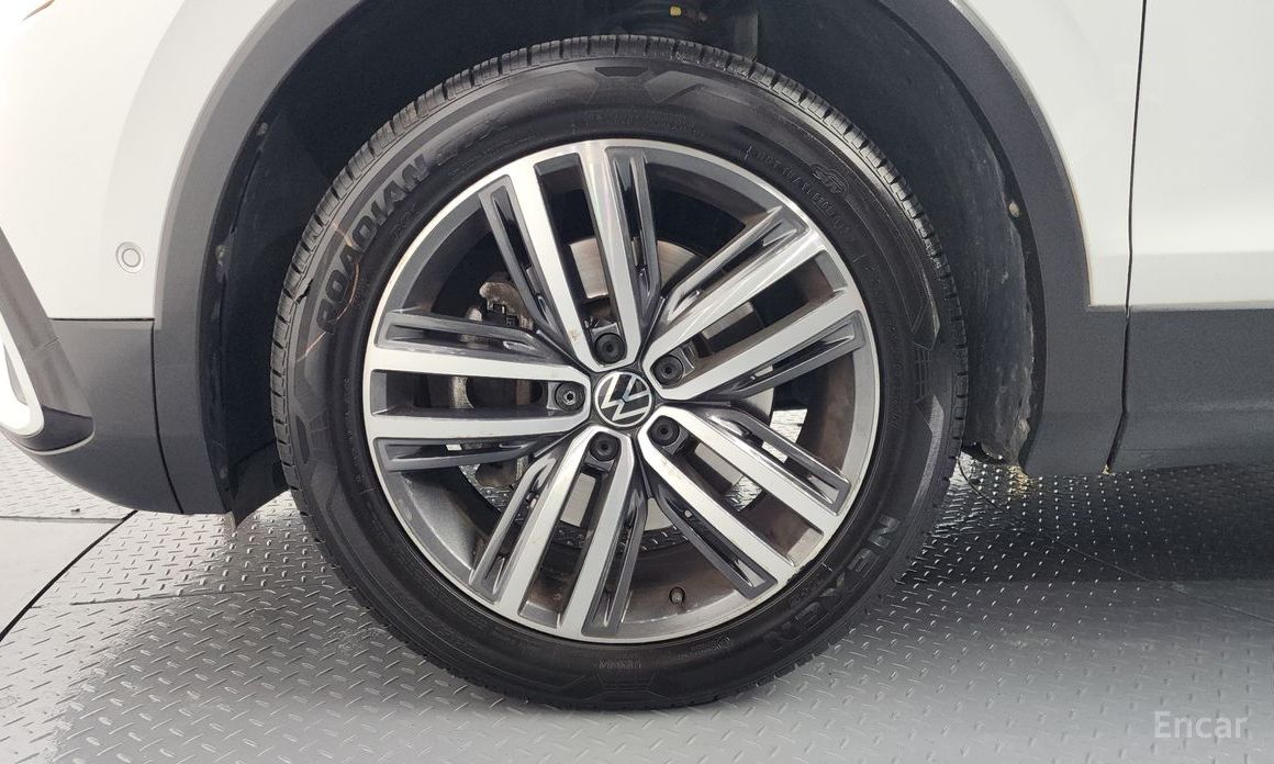 2022 Volkswagen Tiguan II Рестайлинг 2.0 TSI Prestige с пробегом 60 353 км