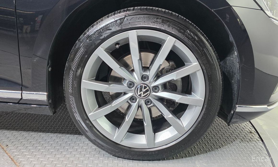 2022 Volkswagen Passat B8 Рестайлинг 2.0 TDI Prestige с пробегом 40 286 км