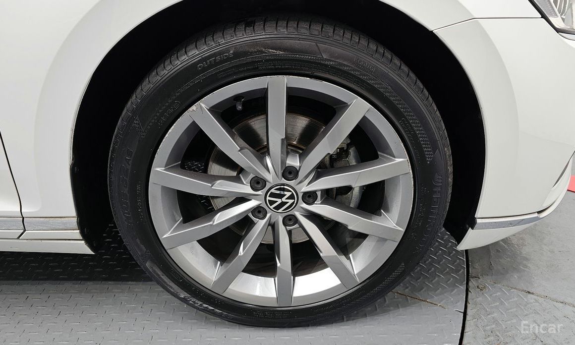 2021 Volkswagen Passat B8 Рестайлинг 2.0 TDI Prestige с пробегом 51 527 км