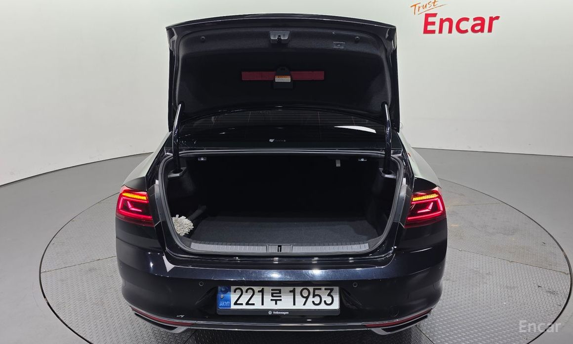 2022 Volkswagen Passat B8 Рестайлинг 2.0 TDI Prestige с пробегом 40 286 км