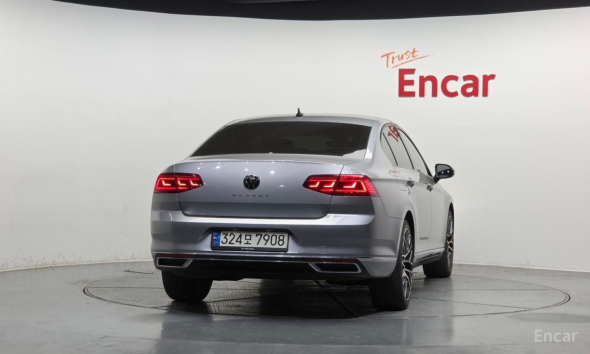 2021 Volkswagen Passat B8 Рестайлинг 2.0 TDI Prestige с пробегом 99 183 км