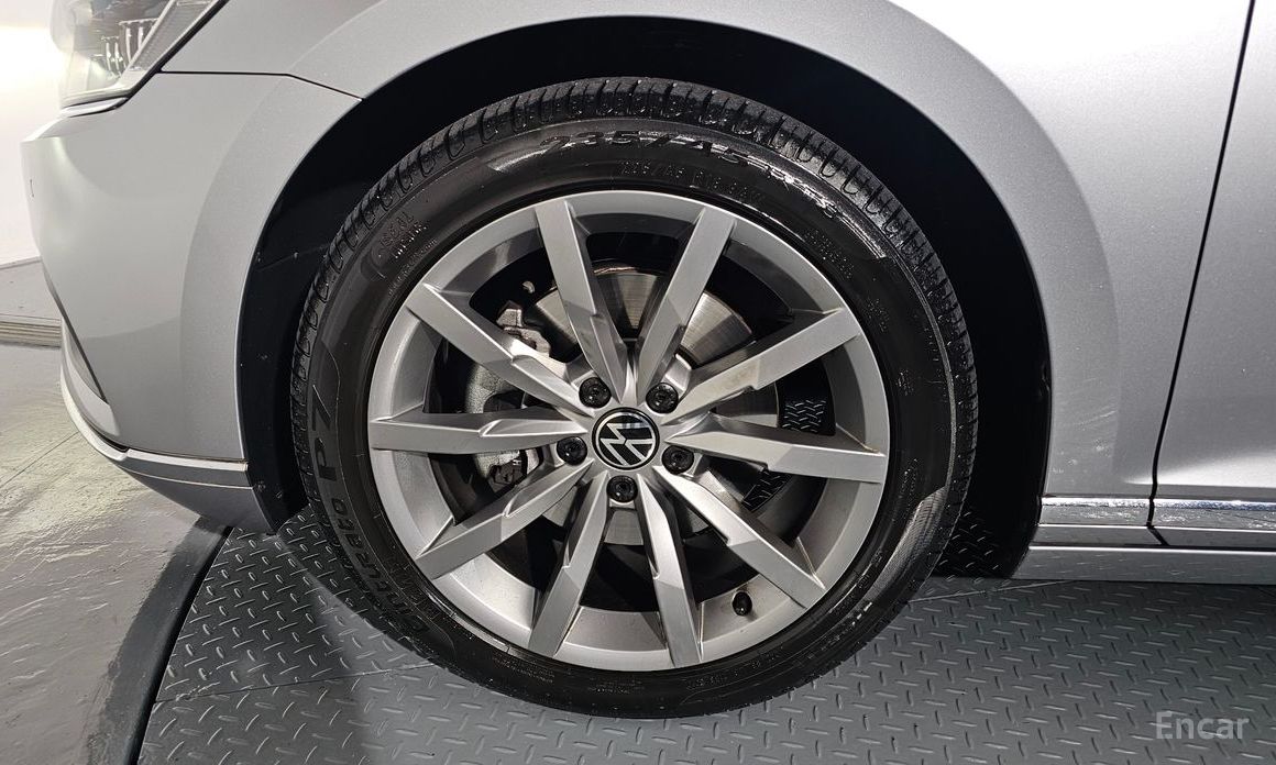 2021 Volkswagen Passat B8 Рестайлинг 2.0 TDI Prestige с пробегом 12 842 км