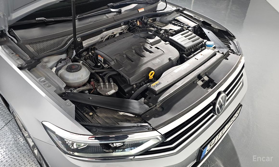 2021 Volkswagen Passat B8 Рестайлинг 2.0 TDI Prestige с пробегом 12 842 км