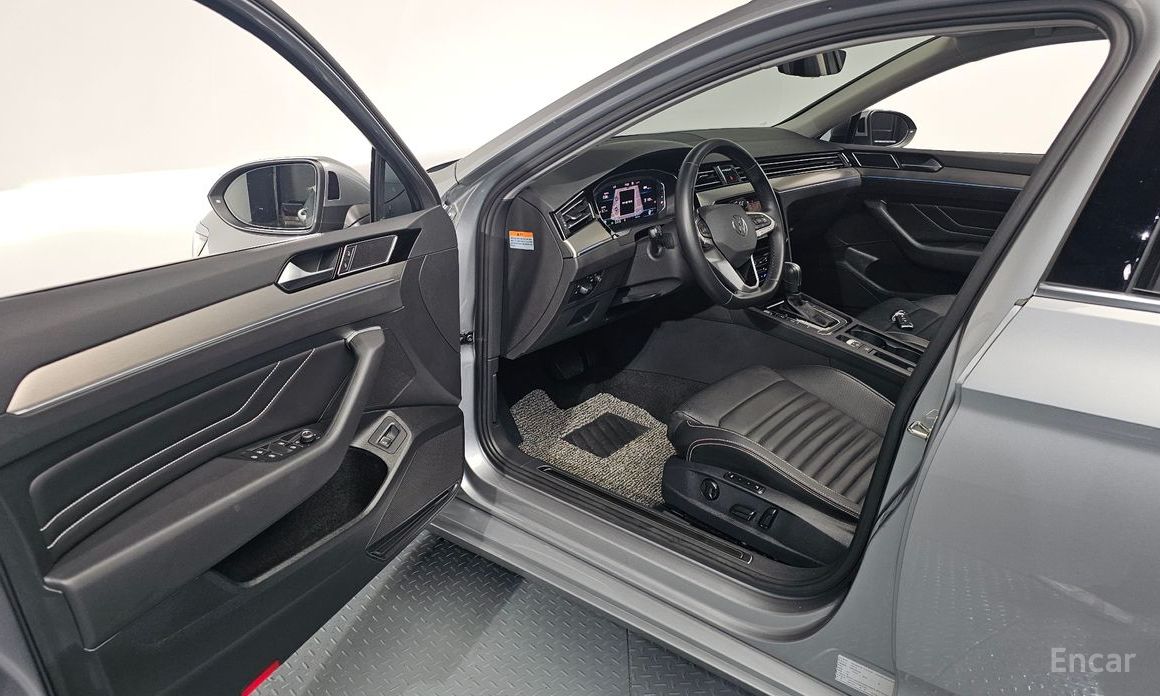 2021 Volkswagen Passat B8 Рестайлинг 2.0 TDI Prestige с пробегом 12 842 км