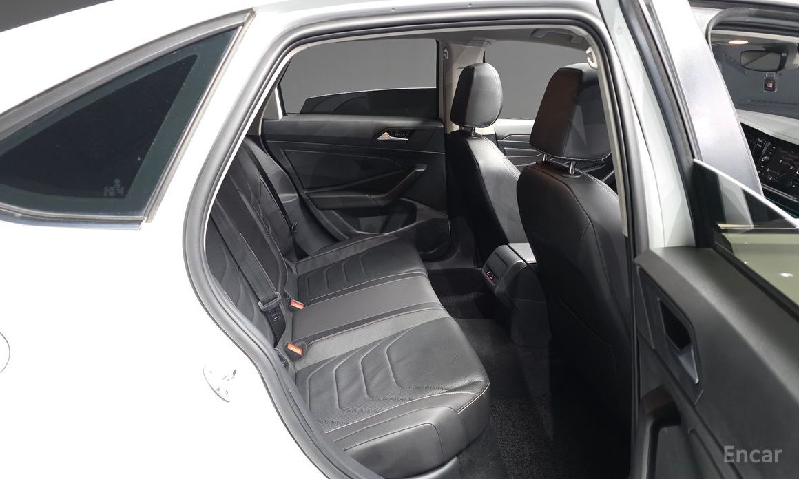 2022 Volkswagen Jetta VII Рестайлинг 1.5 TSI Prestige с пробегом 66 704 км