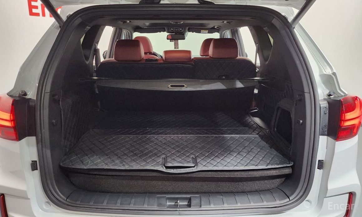2023 SsangYong Rexton IV Рестайлинг Disel 2.2 4WD The Black с пробегом 34 035 км