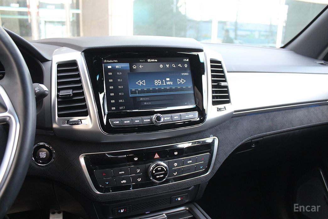 2021 SsangYong Rexton IV Рестайлинг Diesel 2.2 4WD The Black с пробегом 22 100 км
