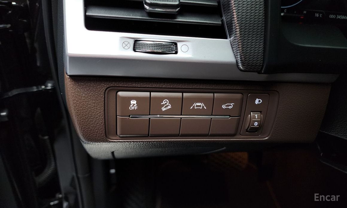 2023 SsangYong Rexton IV Рестайлинг Diesel 2.2 4WD Signature с пробегом 34 584 км