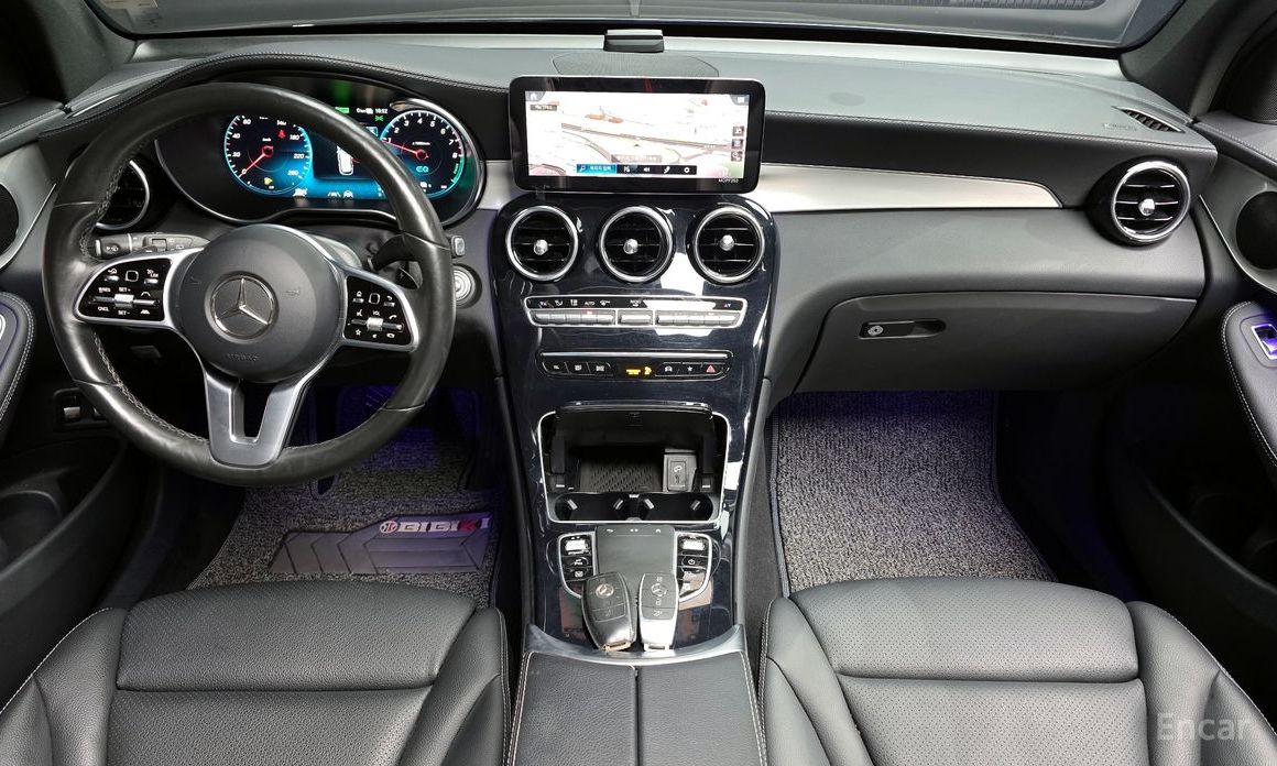 2021 Mercedes-Benz GLC I (X253) Рестайлинг GLC300e 4MATIC с пробегом 127 648 км