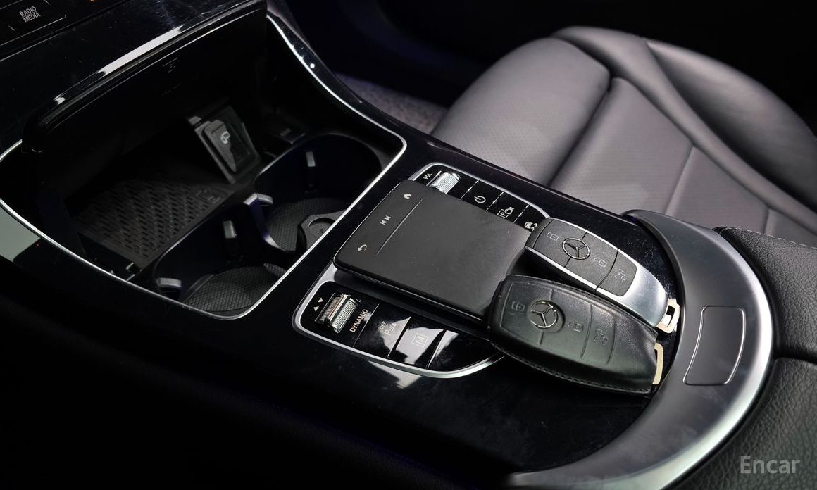 2021 Mercedes-Benz GLC I (X253) Рестайлинг GLC300e 4MATIC с пробегом 127 648 км