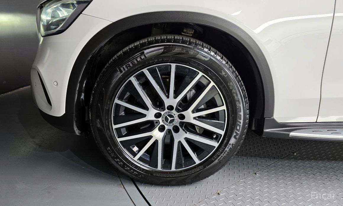 2021 Mercedes-Benz GLC I (X253) Рестайлинг GLC220 d 4MATIC с пробегом 68 745 км
