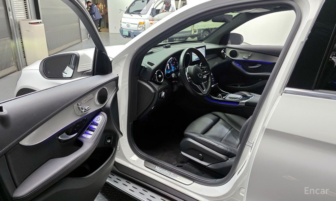 2021 Mercedes-Benz GLC I (X253) Рестайлинг GLC220 d 4MATIC с пробегом 68 745 км