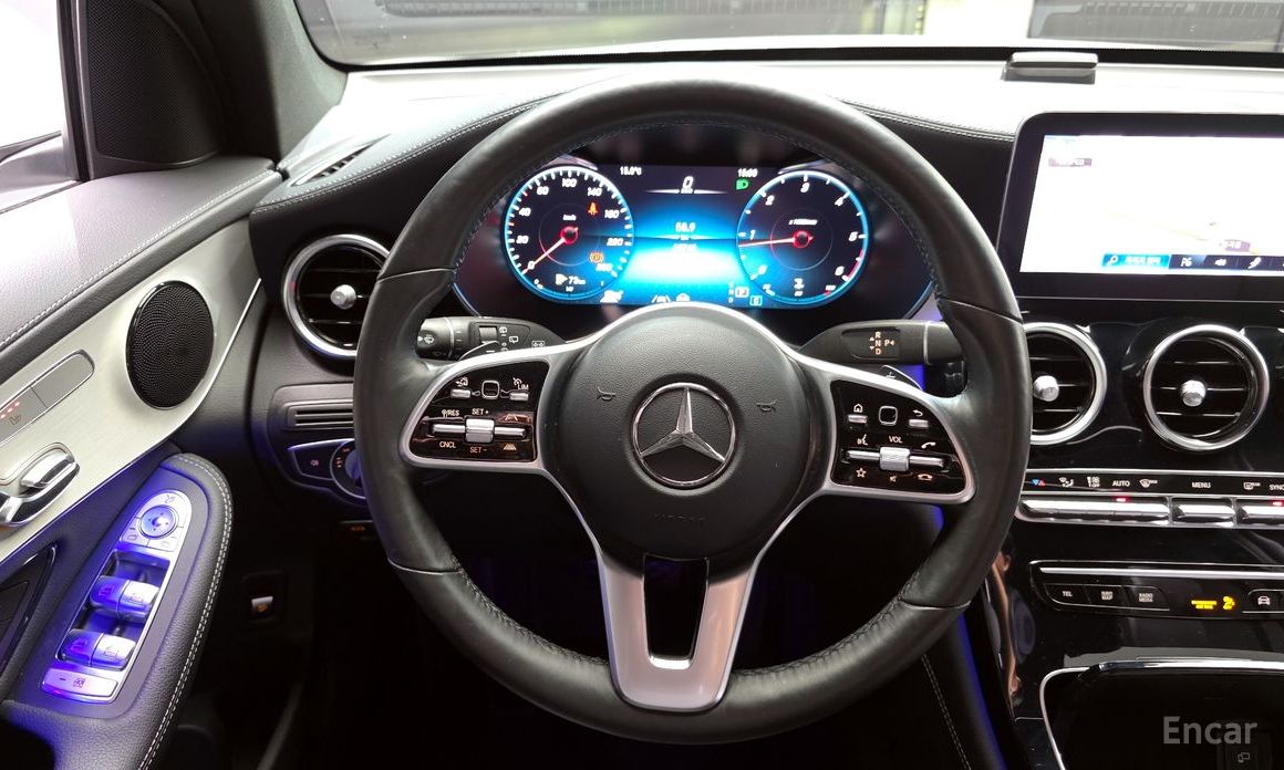 2021 Mercedes-Benz GLC I (X253) Рестайлинг GLC220 d 4MATIC с пробегом 68 745 км