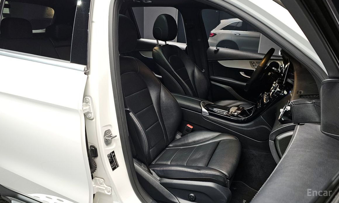 2021 Mercedes-Benz GLC I (X253) Рестайлинг GLC300e 4MATIC с пробегом 78 625 км
