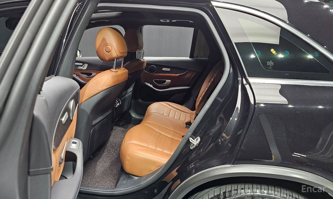 2022 Mercedes-Benz GLC I (X253) Рестайлинг GLC300 4MATIC с пробегом 57 177 км