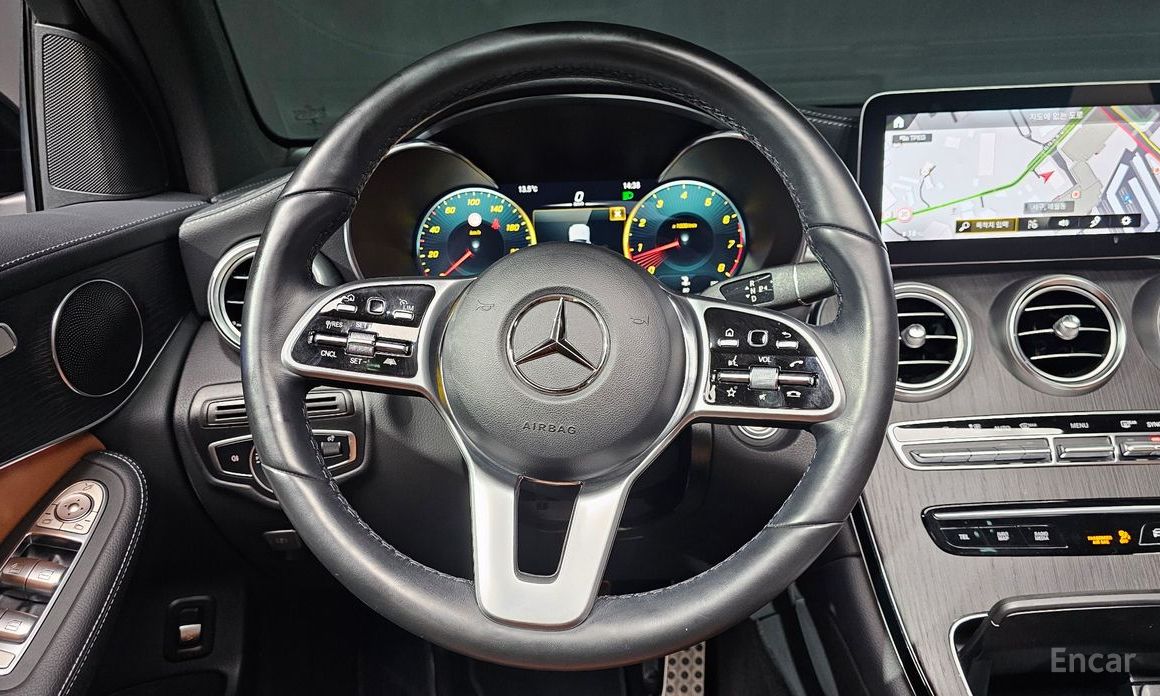 2022 Mercedes-Benz GLC I (X253) Рестайлинг GLC300 4MATIC с пробегом 57 177 км