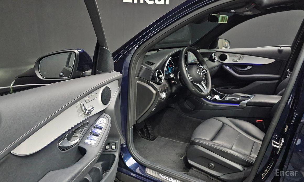 2021 Mercedes-Benz GLC I (X253) Рестайлинг GLC300e 4MATIC с пробегом 61 873 км