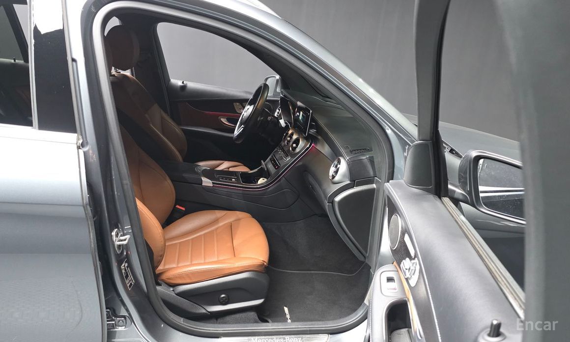 2022 Mercedes-Benz GLC I (X253) Рестайлинг GLC300 4MATIC с пробегом 67 082 км
