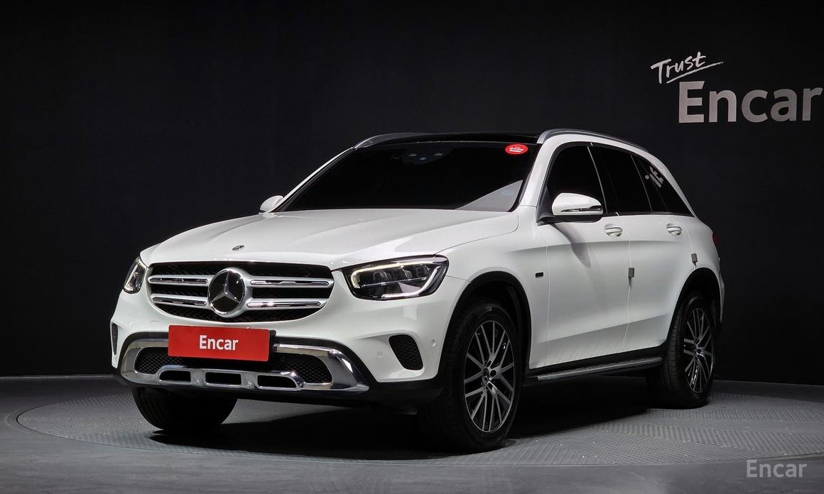 2021 Mercedes-Benz GLC I (X253) Рестайлинг GLC300e 4MATIC с пробегом 72 854 км