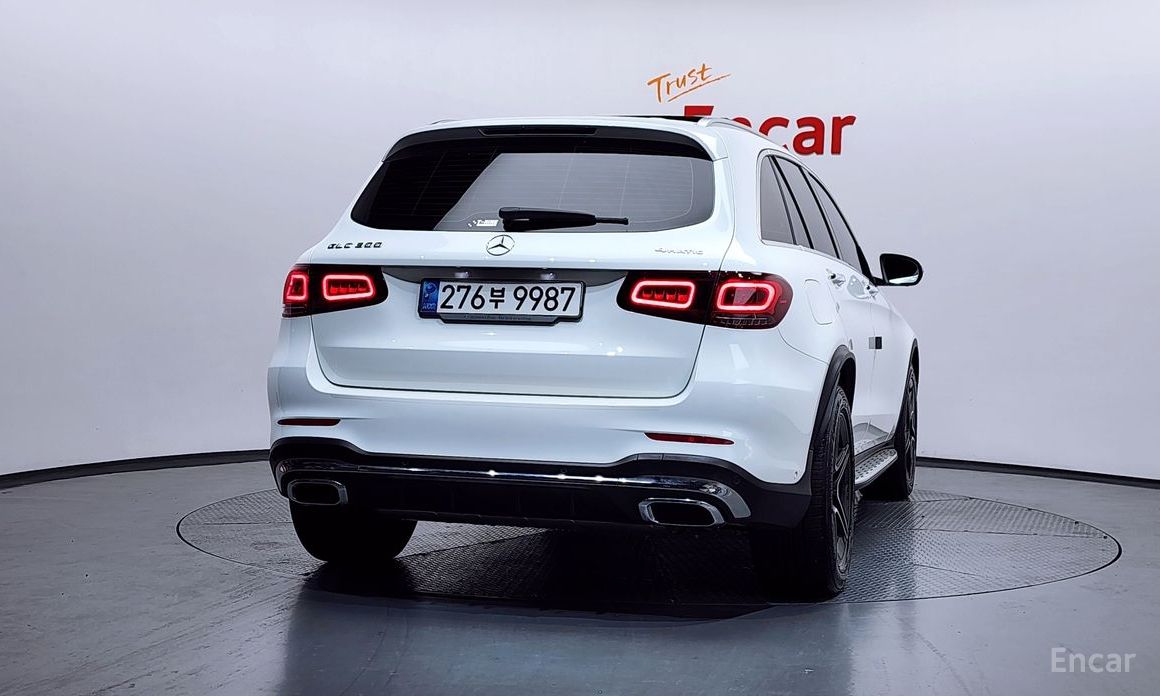 2022 Mercedes-Benz GLC I (X253) Рестайлинг GLC300 4MATIC с пробегом 80 949 км