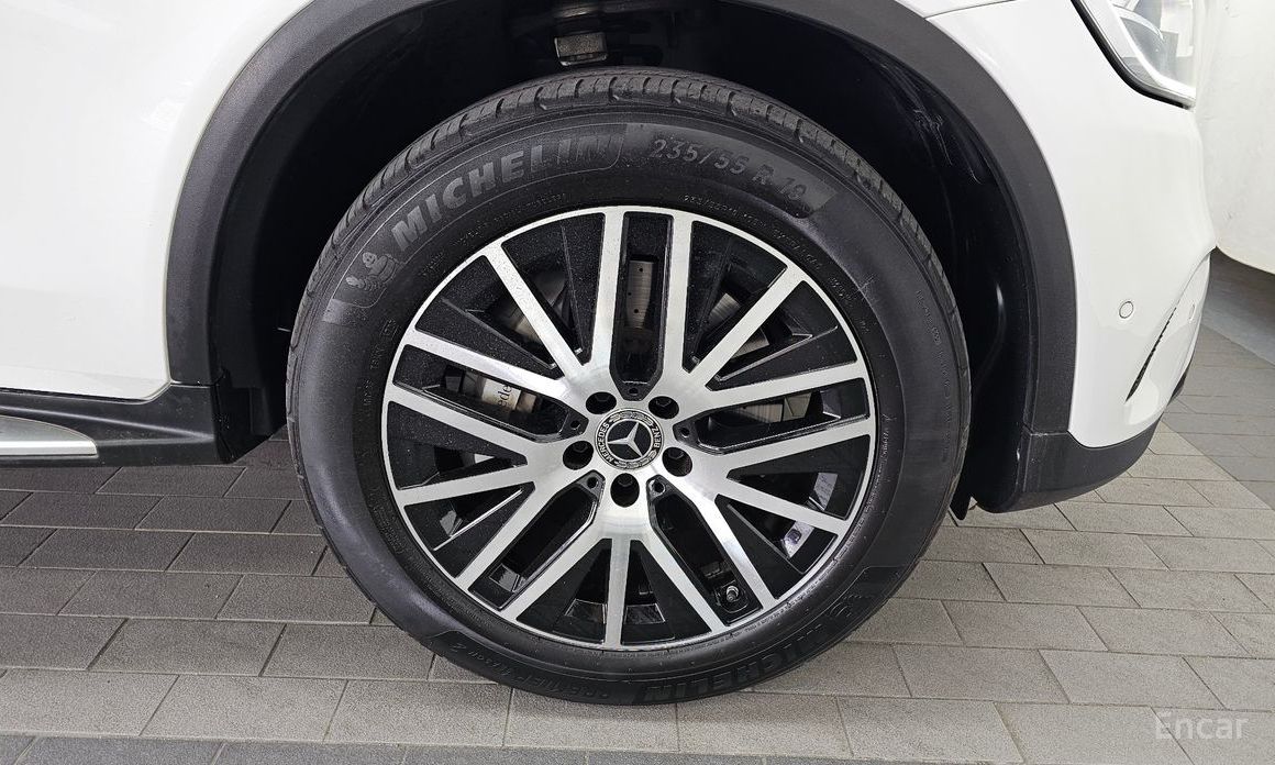 2021 Mercedes-Benz GLC I (X253) Рестайлинг GLC300e 4MATIC с пробегом 109 226 км