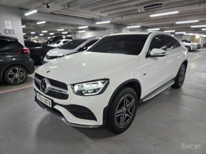 2021 Mercedes-Benz GLC I (X253) Рестайлинг GLC300e 4MATIC Coupe с пробегом 46 410 км