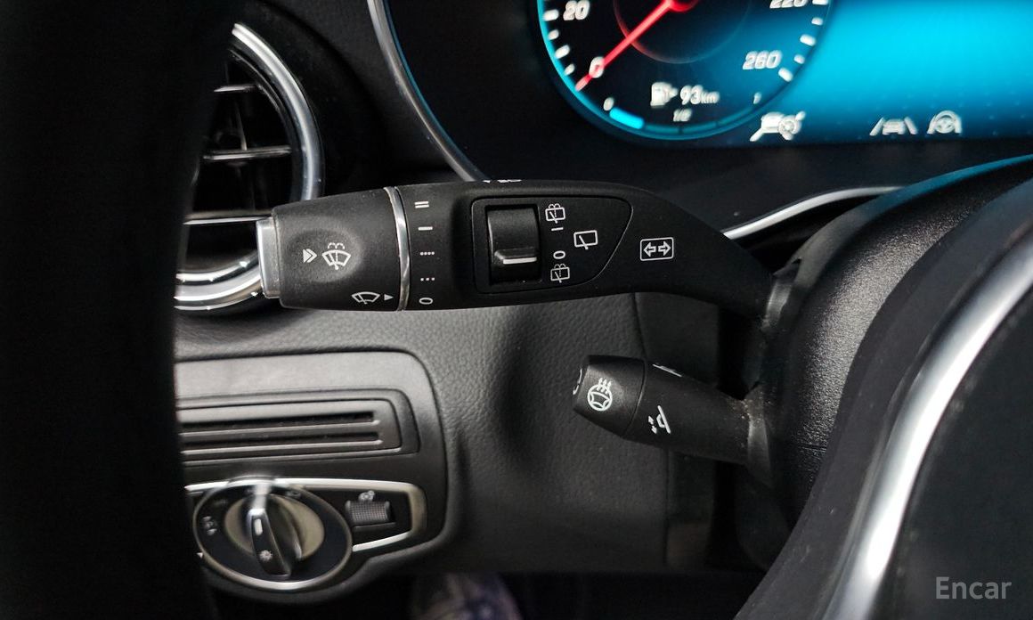 2021 Mercedes-Benz GLC I (X253) Рестайлинг GLC300e 4MATIC с пробегом 61 873 км