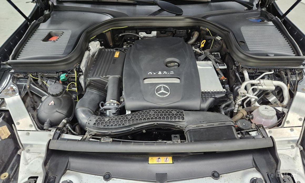 2021 Mercedes-Benz GLC I (X253) Рестайлинг GLC300e 4MATIC с пробегом 116 841 км