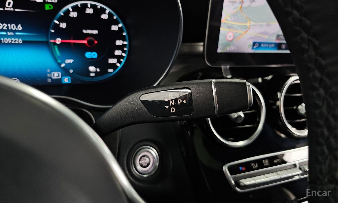 2021 Mercedes-Benz GLC I (X253) Рестайлинг GLC300e 4MATIC с пробегом 109 226 км