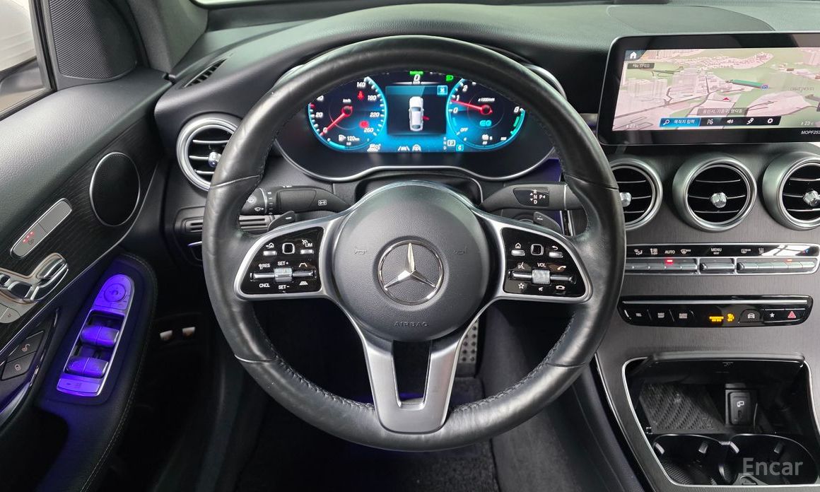 2021 Mercedes-Benz GLC I (X253) Рестайлинг GLC300e 4MATIC Coupe с пробегом 53 608 км