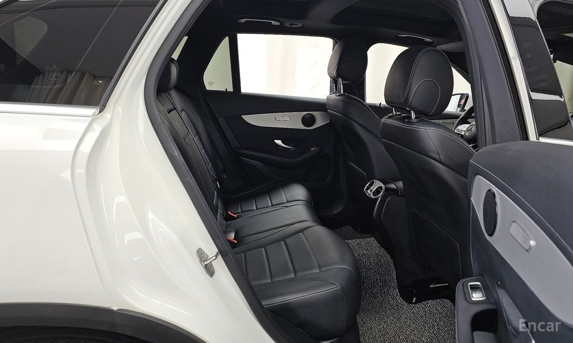 2021 Mercedes-Benz GLC I (X253) Рестайлинг GLC300e 4MATIC с пробегом 109 226 км