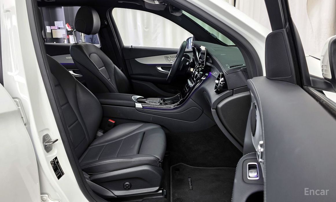 2021 Mercedes-Benz GLC I (X253) Рестайлинг GLC300e 4MATIC с пробегом 72 854 км
