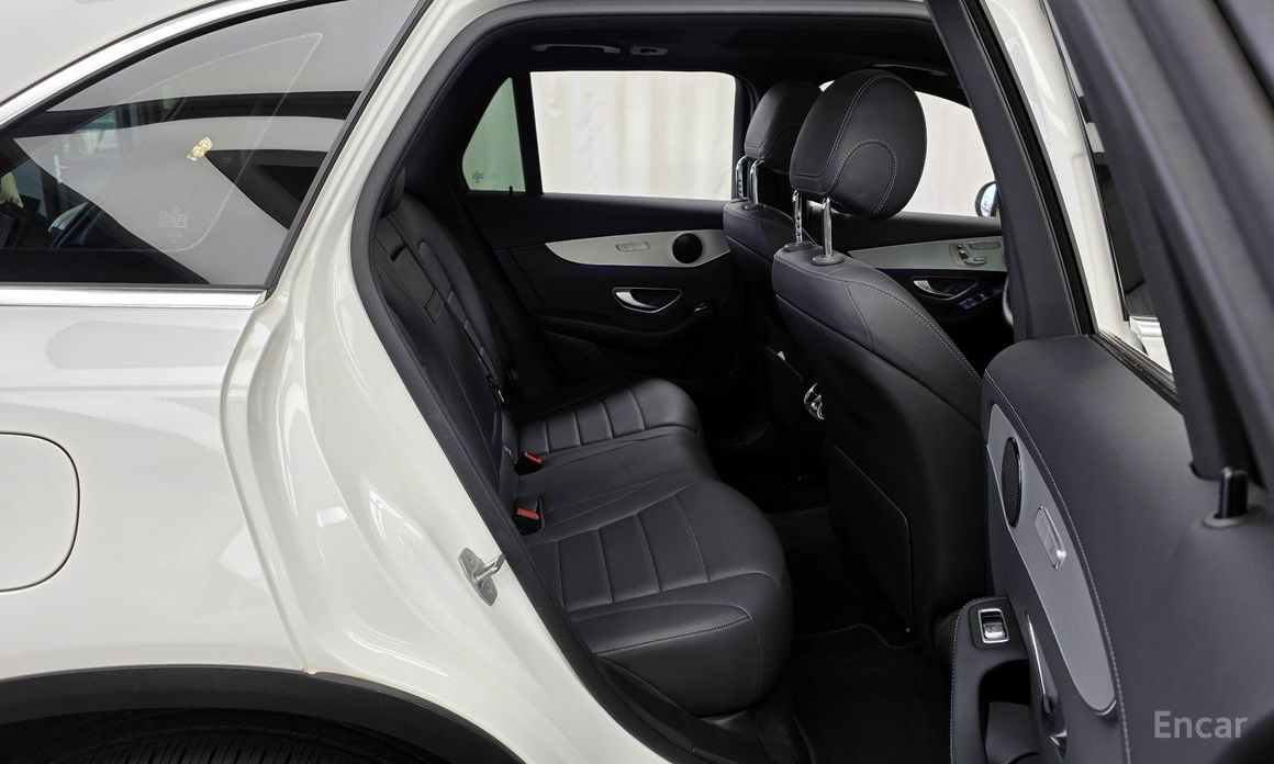 2021 Mercedes-Benz GLC I (X253) Рестайлинг GLC300e 4MATIC с пробегом 72 854 км