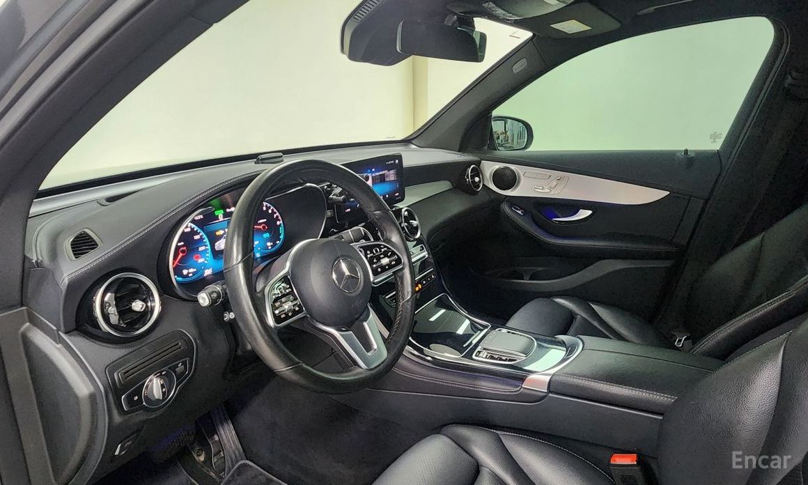 2021 Mercedes-Benz GLC I (X253) Рестайлинг GLC300e 4MATIC с пробегом 116 841 км