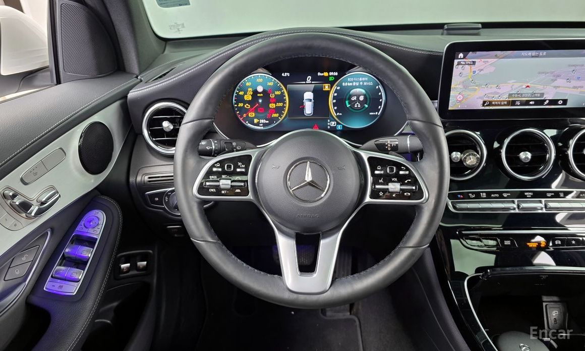 2021 Mercedes-Benz GLC I (X253) Рестайлинг GLC300e 4MATIC с пробегом 72 854 км