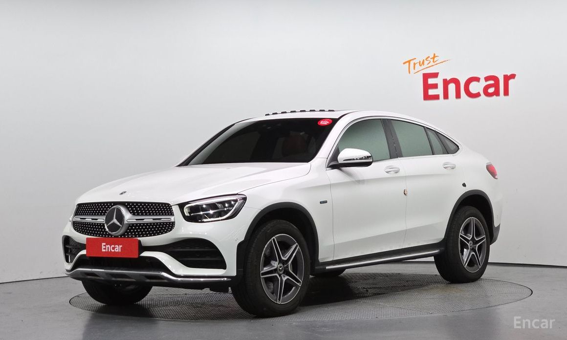 2021 Mercedes-Benz GLC I (X253) Рестайлинг GLC300e 4MATIC Coupe с пробегом 58 952 км