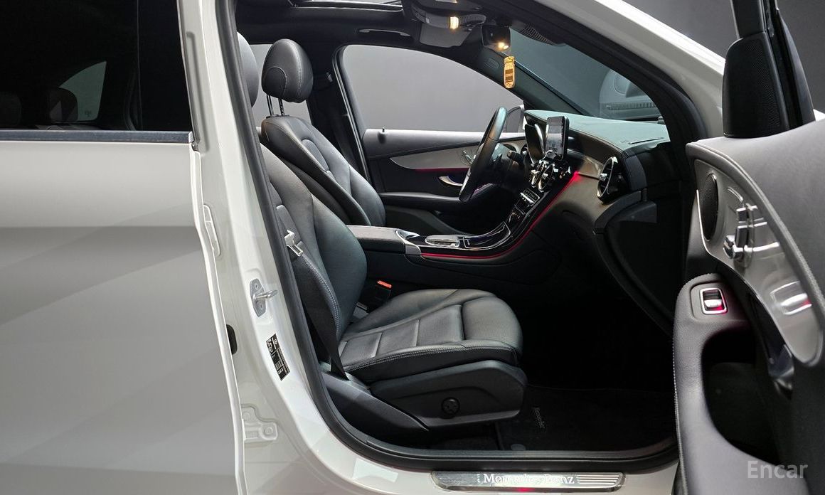2021 Mercedes-Benz GLC I (X253) Рестайлинг GLC300e 4MATIC с пробегом 47 606 км