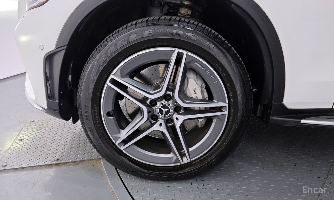 2021 Mercedes-Benz GLC I (X253) Рестайлинг GLC300e 4MATIC Coupe с пробегом 66 121 км