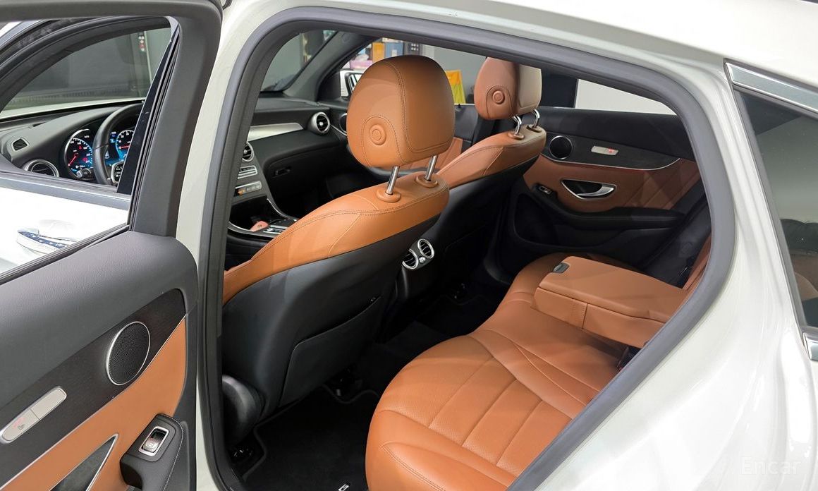 2021 Mercedes-Benz GLC I (X253) Рестайлинг GLC300e 4MATIC Coupe с пробегом 66 121 км