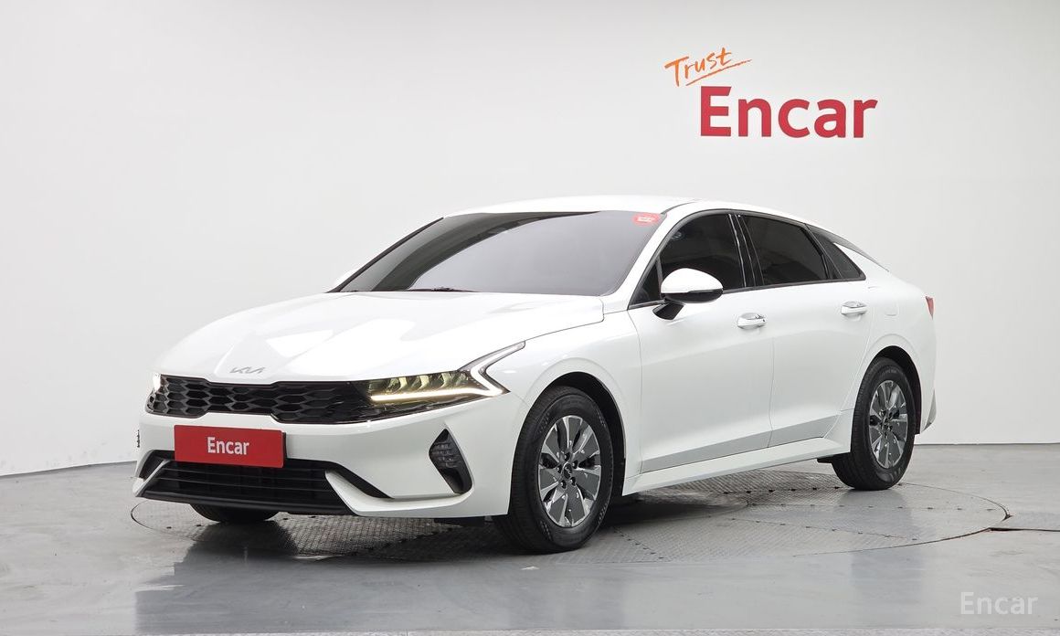 2022 Kia K5 III Trendy с пробегом 42 743 км
