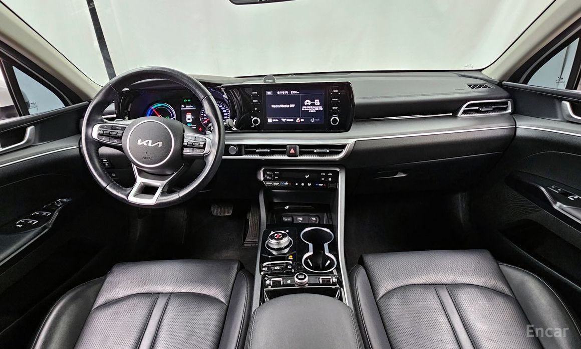 2021 Kia K5 III Prestige с пробегом 62 718 км