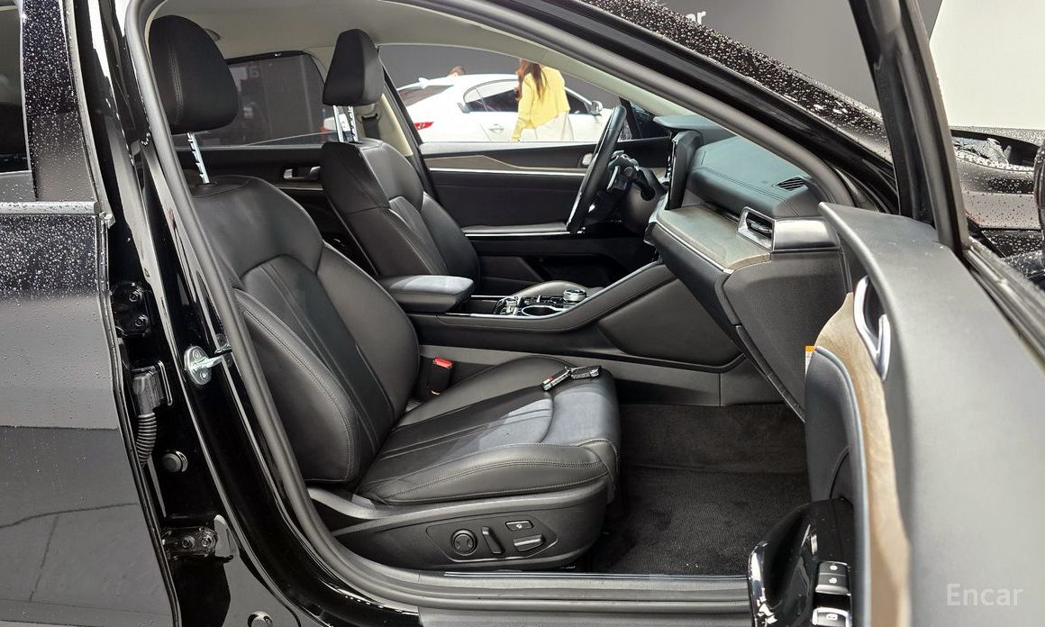 2022 Kia K5 III Noblesse с пробегом 33 657 км