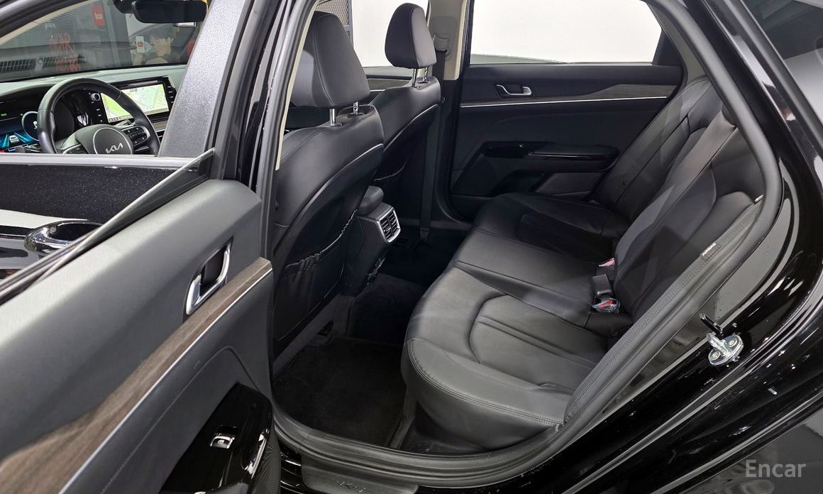 2021 Kia K5 III Noblesse с пробегом 102 401 км