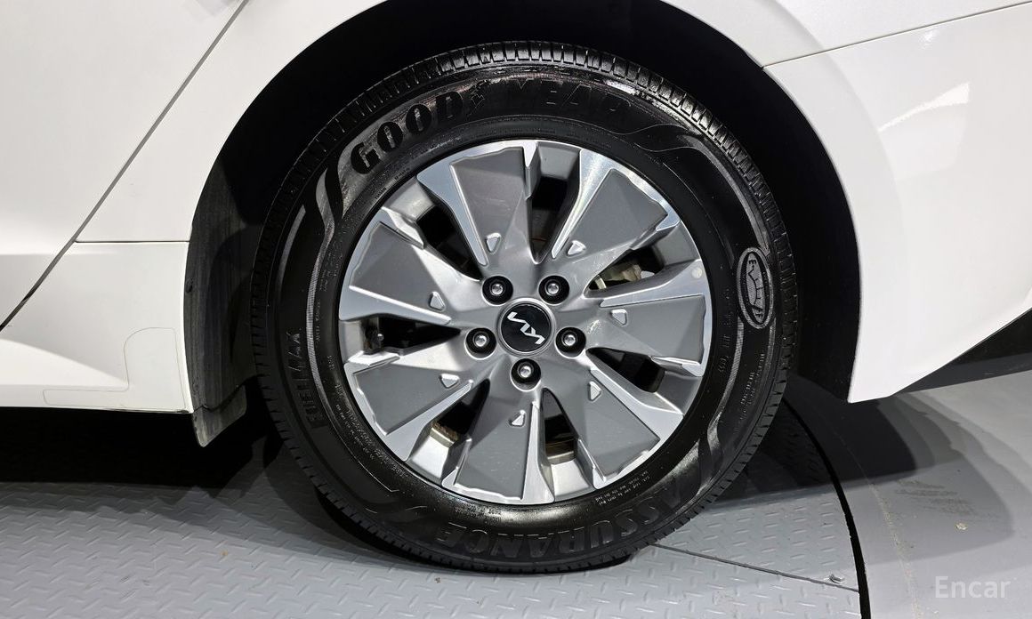 2022 Kia K5 III Trendy с пробегом 112 570 км