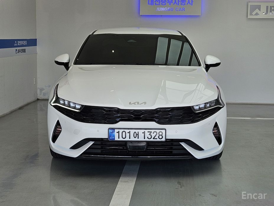 2022 Kia K5 III Prestige с пробегом 83 127 км