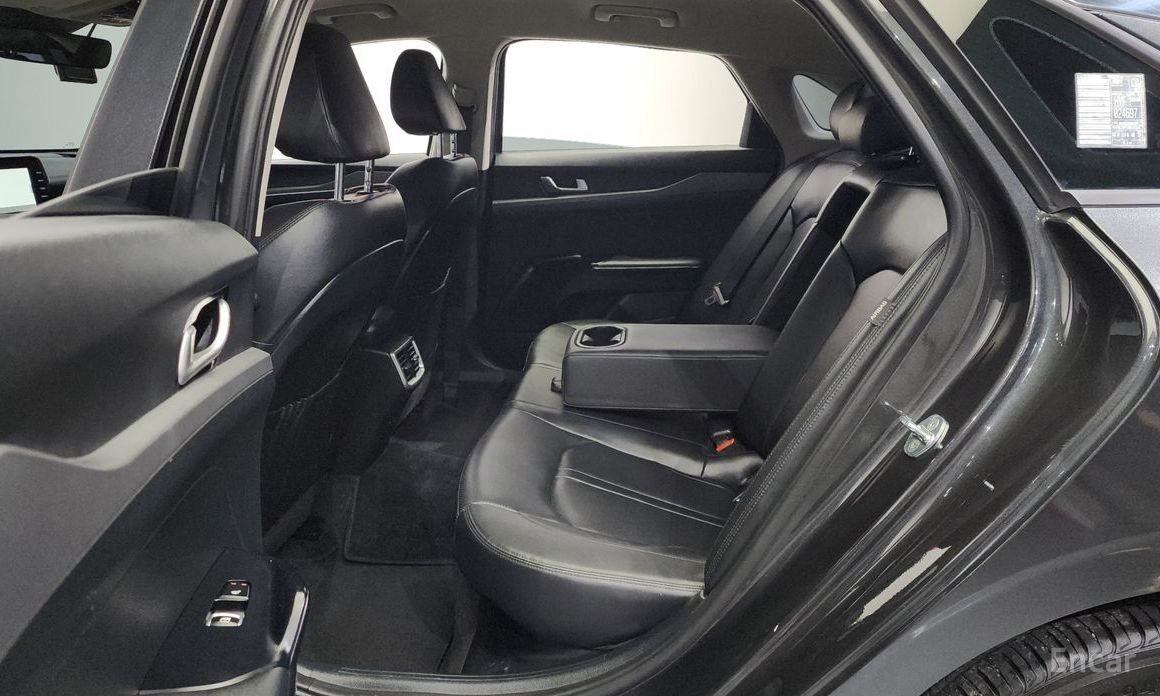 2022 Kia K5 III Prestige с пробегом 57 103 км