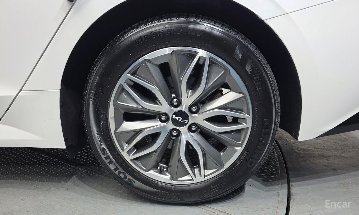 2021 Kia K5 III Prestige с пробегом 65 684 км