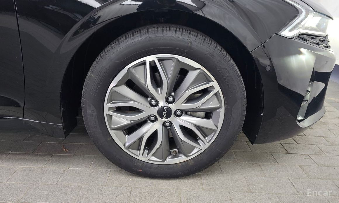 2022 Kia K5 III Signature с пробегом 41 135 км