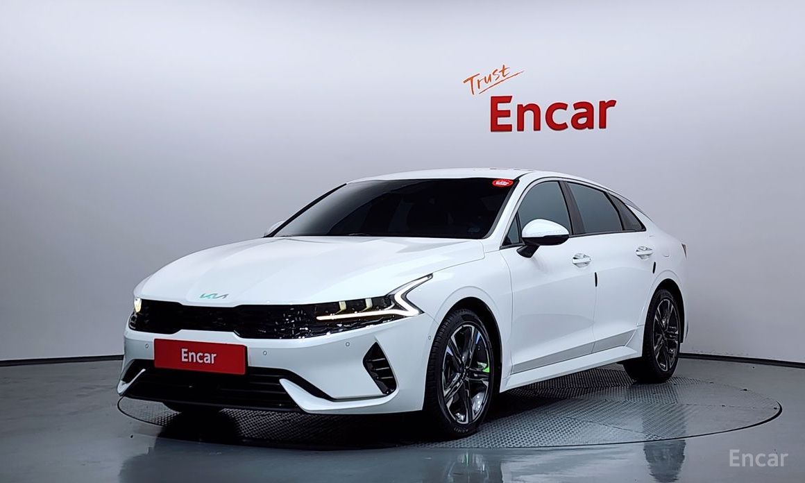2022 Kia K5 III Signature с пробегом 80 404 км