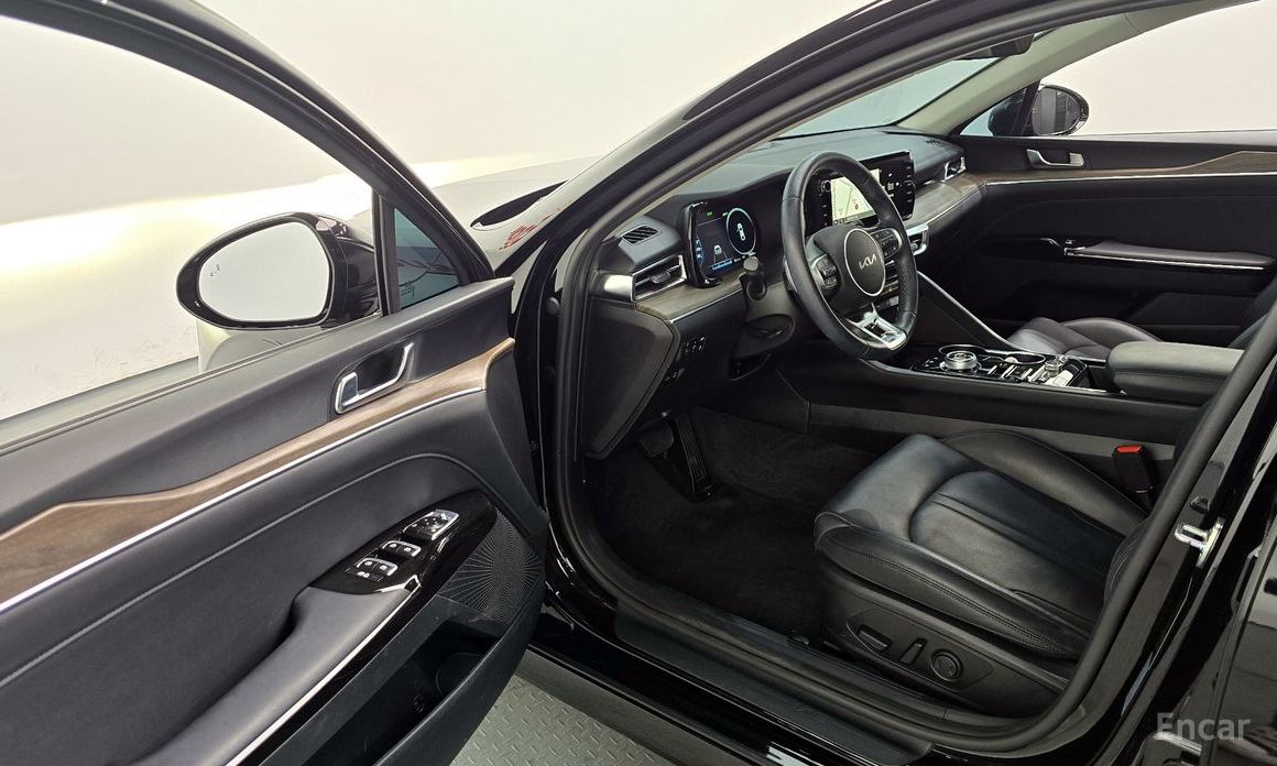 2022 Kia K5 III Noblesse с пробегом 50 072 км